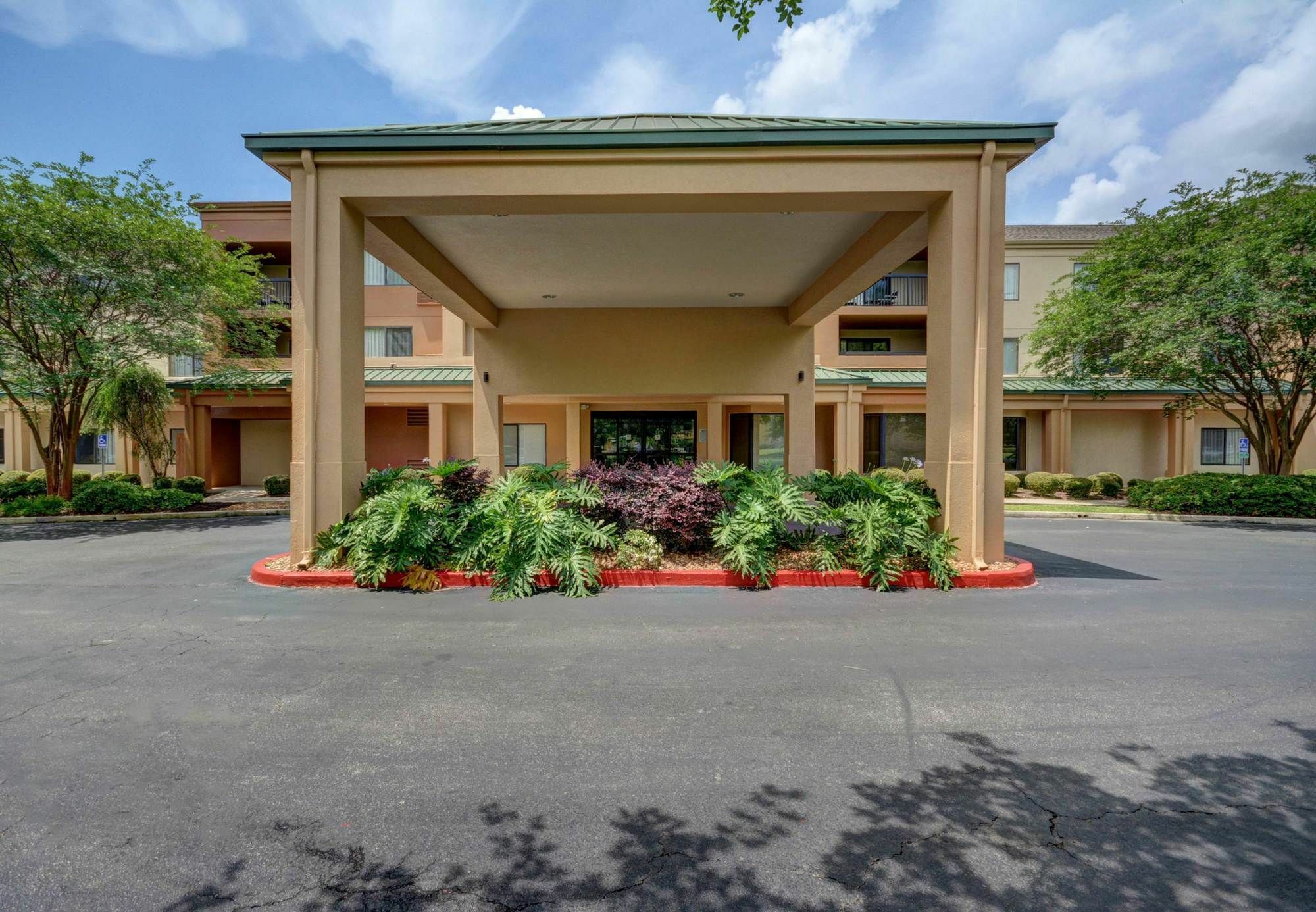Courtyard Lafayette Airport Hotel Ngoại thất bức ảnh